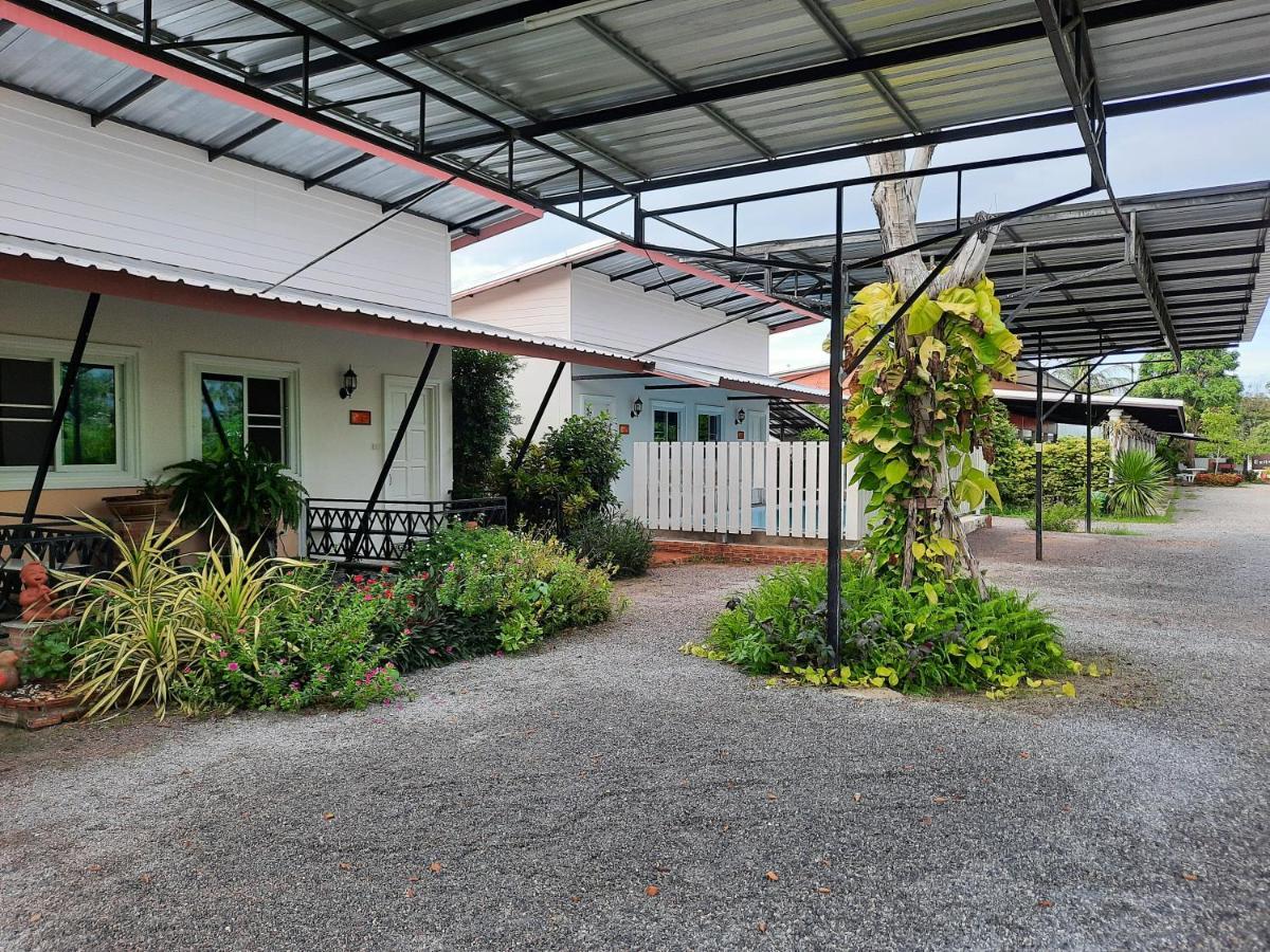 Fancy Carp Resort Cha-Am Dış mekan fotoğraf