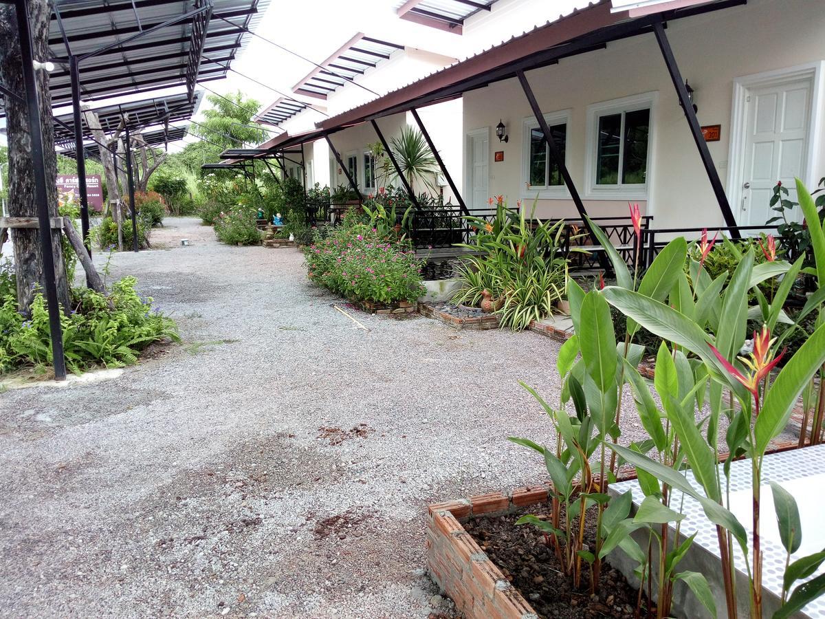 Fancy Carp Resort Cha-Am Dış mekan fotoğraf